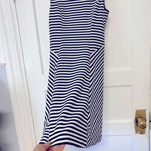 NY&CO Black & White Stripe Dress-Size XS - Picture 3 of 7